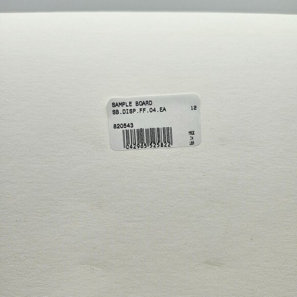 Yakima Bait Flatfish High Action Wiggling Plug Sample Display Board 820543 - Picture 3 of 3